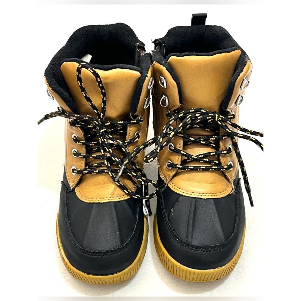 Wonder Nation Boys Kids Tan and Black Skid Water Resistant Ankle Duck Boots 3